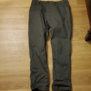 Uniqlo slim fit flat-front chino pants
